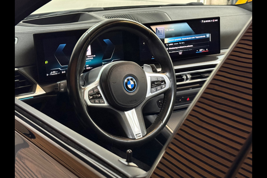 BMW 3 Serie Touring 330e M-Sport Pro | LCI | Dravitgrau | 292PK | Plug-in Hybrid |Carplay | 19” | Harman Kardon | Trekhaak