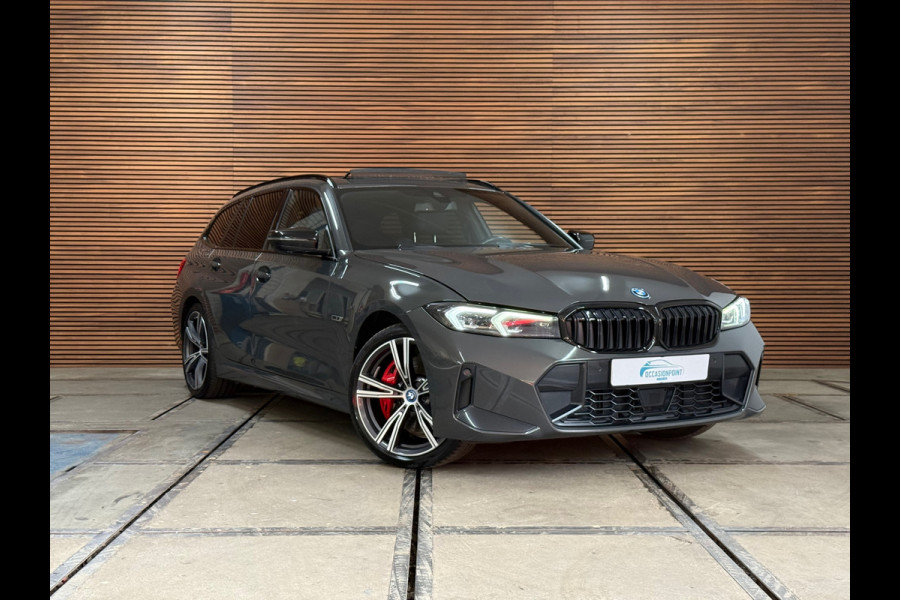 BMW 3 Serie Touring 330e M-Sport Pro | LCI | Dravitgrau | 292PK | Plug-in Hybrid |Carplay | 19” | Harman Kardon | Trekhaak