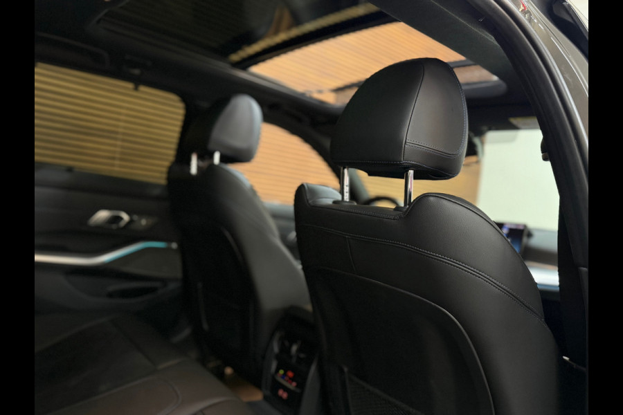 BMW 3 Serie Touring 330e M-Sport Pro | LCI | Dravitgrau | 292PK | Plug-in Hybrid |Carplay | 19” | Harman Kardon | Trekhaak