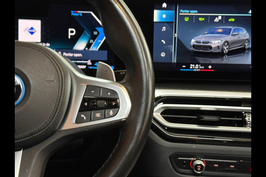 BMW 3 Serie Touring 330e M-Sport Pro | LCI | Dravitgrau | 292PK | Plug-in Hybrid |Carplay | 19” | Harman Kardon | Trekhaak