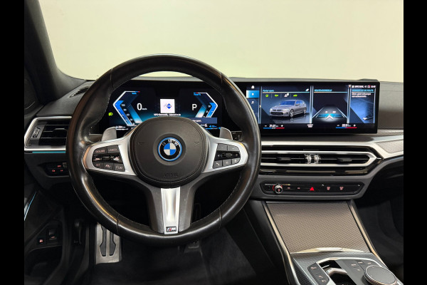 BMW 3 Serie Touring 330e M-Sport Pro | LCI | Dravitgrau | 292PK | Plug-in Hybrid |Carplay | 19” | Harman Kardon | Trekhaak