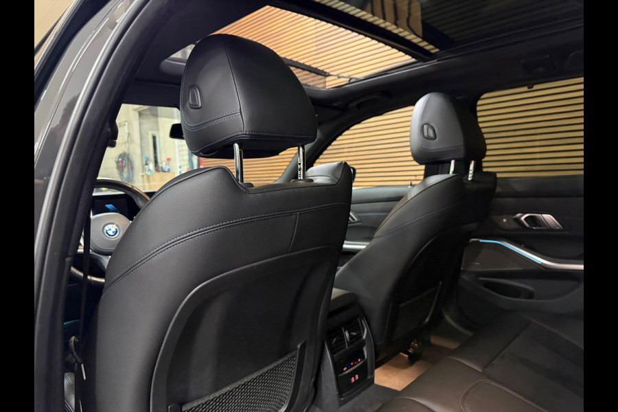BMW 3 Serie Touring 330e M-Sport Pro | LCI | Dravitgrau | 292PK | Plug-in Hybrid |Carplay | 19” | Harman Kardon | Trekhaak