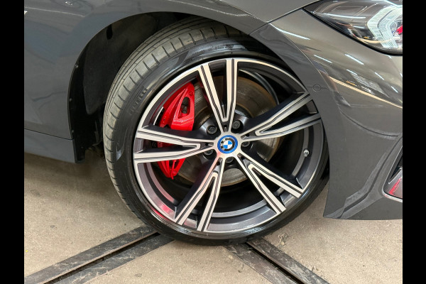 BMW 3 Serie Touring 330e M-Sport Pro | LCI | Dravitgrau | 292PK | Plug-in Hybrid |Carplay | 19” | Harman Kardon | Trekhaak