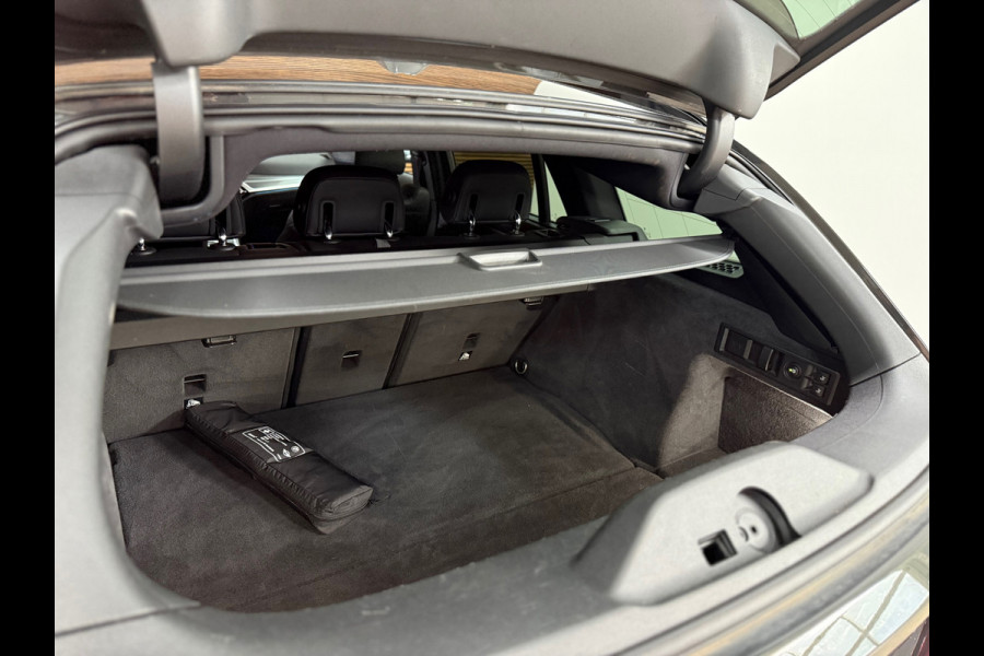 BMW 3 Serie Touring 330e M-Sport Pro | LCI | Dravitgrau | 292PK | Plug-in Hybrid |Carplay | 19” | Harman Kardon | Trekhaak