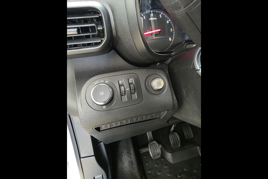 Opel Combo 102PK / 75Kw L2 MAXI Edition Airco Cruisecontrol Navigatie