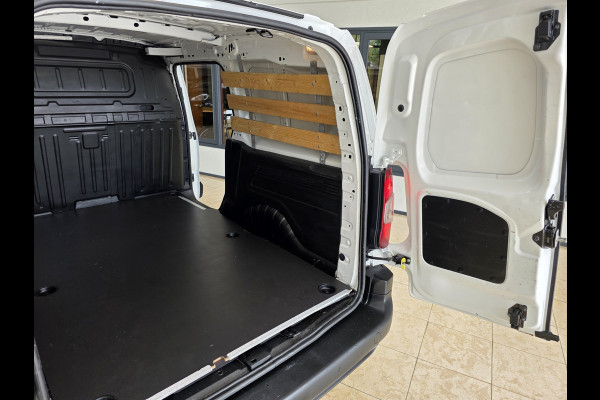 Opel Combo 102PK / 75Kw L2 MAXI Edition Airco Cruisecontrol Navigatie