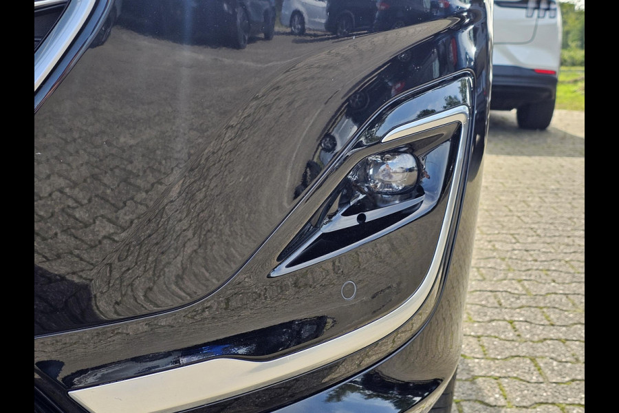 Ford Kuga 2.5 PHEV Vignale 225 pk | Trekhaak Wegklapbaar | 20" velgen | Adaptive cruise | Blind spot | Winterpack | Full led | Vol leder etc.