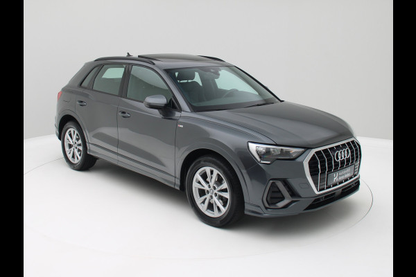 Audi Q3 35 TDI S-Line Pano, Carplay, Stoelverwarming