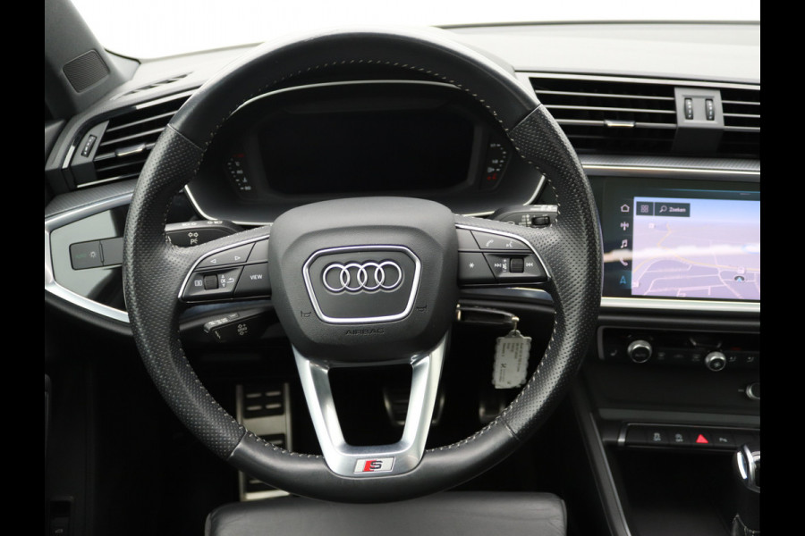 Audi Q3 35 TDI S-Line Pano, Carplay, Stoelverwarming