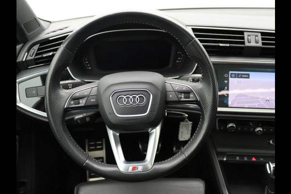 Audi Q3 35 TDI S-Line Pano, Carplay, Stoelverwarming