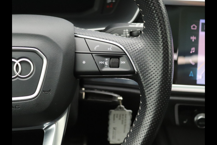 Audi Q3 35 TDI S-Line Pano, Carplay, Stoelverwarming