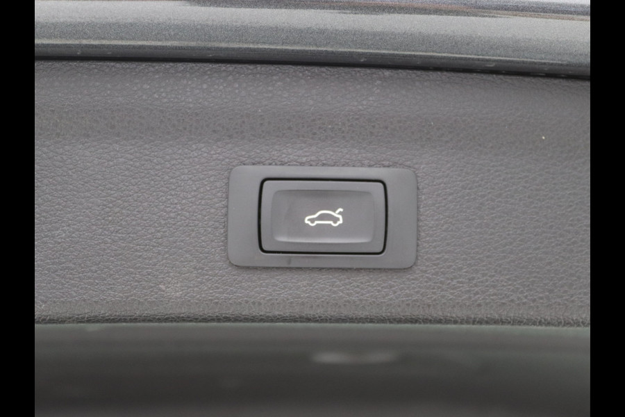 Audi Q3 35 TDI S-Line Pano, Carplay, Stoelverwarming