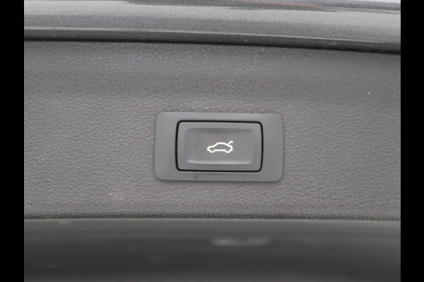 Audi Q3 35 TDI S-Line Pano, Carplay, Stoelverwarming