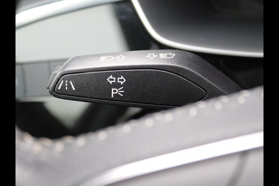Audi Q3 35 TDI S-Line Pano, Carplay, Stoelverwarming