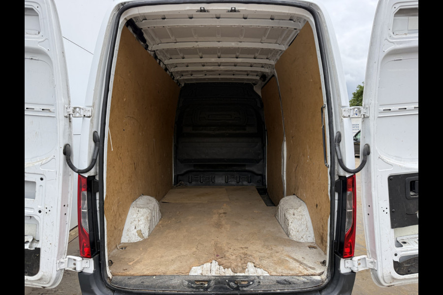 Mercedes-Benz Sprinter 314 2.2 140PK Automaat L2H2 Climate Control Cruise Control Carplay Camera