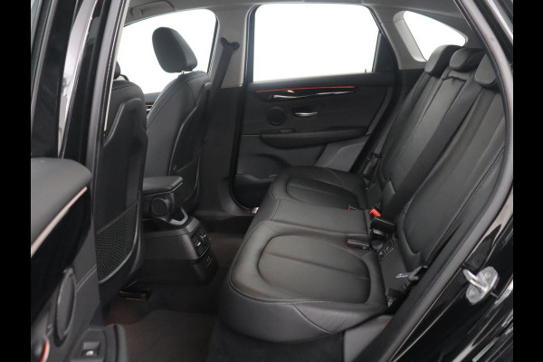 BMW 2 Serie Active Tourer 225xe iPerformance High Executive | Leder | Head up | Stoelverwarming | Camera | Park assist | Sfeerverlichting | Climate control | Full LED |