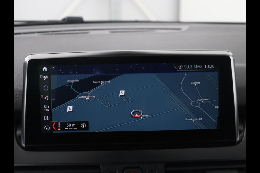 BMW 2 Serie Active Tourer 225xe iPerformance High Executive | Leder | Head up | Stoelverwarming | Camera | Park assist | Sfeerverlichting | Climate control | Full LED |