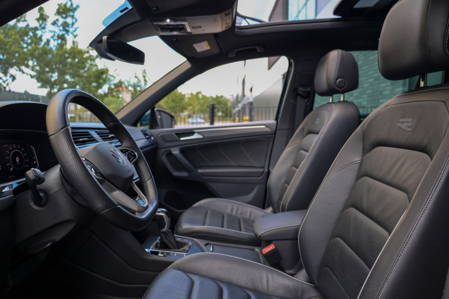Volkswagen Tiguan 1.4 TSI eHybrid R-Line Business+ | BTW | PANO | LEDER | 2X MEMORY | ELEK.TREKHAAK |