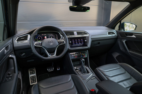 Volkswagen Tiguan 1.4 TSI eHybrid R-Line Business+ | BTW | PANO | LEDER | 2X MEMORY | ELEK.TREKHAAK |