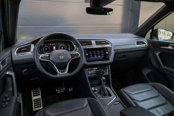 Volkswagen Tiguan 1.4 TSI eHybrid R-Line Business+ | BTW | PANO | LEDER | 2X MEMORY | ELEK.TREKHAAK |