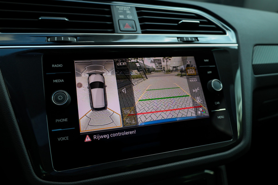 Volkswagen Tiguan 1.4 TSI eHybrid R-Line Business+ | BTW | PANO | LEDER | 2X MEMORY | ELEK.TREKHAAK |