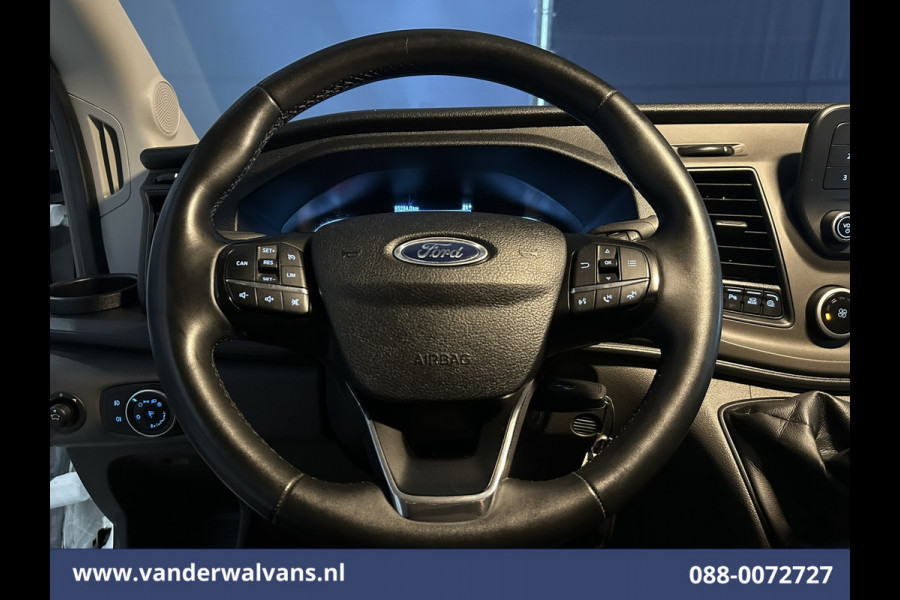 Ford Transit 2.0 TDCI 131pk L4H3 Euro6 Airco | Camera | Cruisecontrol | Verwarmde voorruit Parkeersensoren, Bijrijdersbank