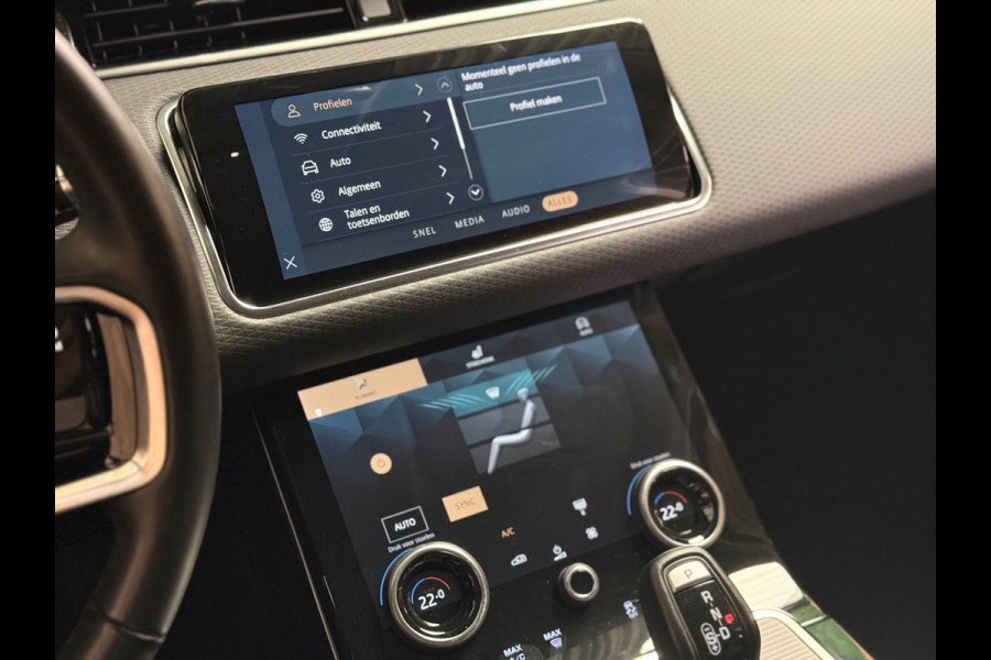 Land Rover Range Rover Evoque 1.5 P300e AWD SE | Stoelverwarming | Camera | Carplay | HUD