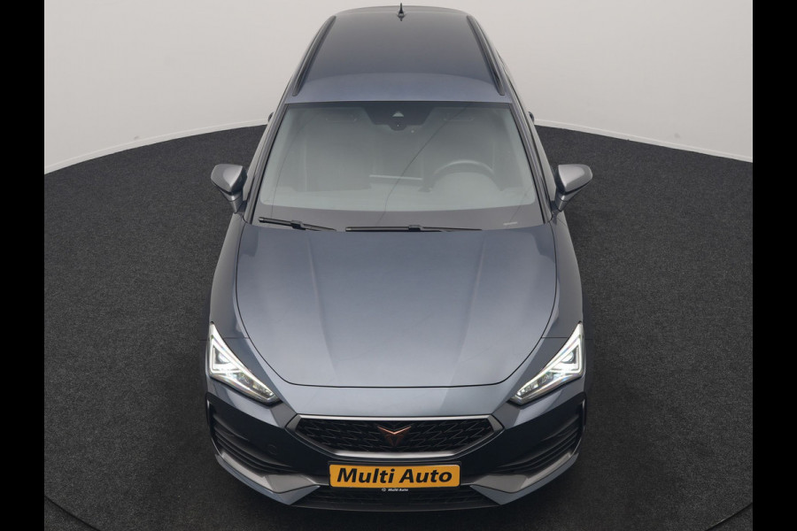 CUPRA Leon Sportstourer 1.4 e-Hybrid PHEV 245pk Dealer O.H | Trekhaak | Adaptive Cruise | Sportstoelen & Stuur Verwarmd | Apple Carplay | Sfeerverlichting | Keyless | Virtual | Navigatie | DAB | 19"L.M |