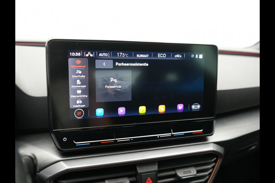 CUPRA Leon Sportstourer 1.4 e-Hybrid PHEV 245pk Dealer O.H | Trekhaak | Adaptive Cruise | Sportstoelen & Stuur Verwarmd | Apple Carplay | Sfeerverlichting | Keyless | Virtual | Navigatie | DAB | 19"L.M |