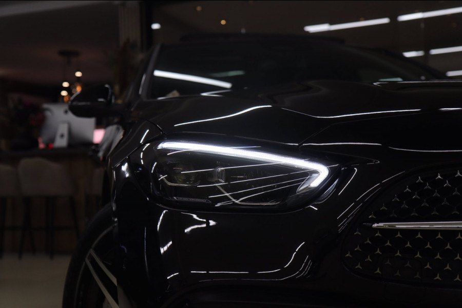 Mercedes-Benz C-Klasse 300 E AMG Line PANO/CARPLAY/SFEERV/CAMERA/BOMVOL