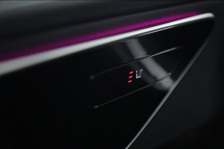 Mercedes-Benz C-Klasse 300 E AMG Line PANO/CARPLAY/SFEERV/CAMERA/BOMVOL