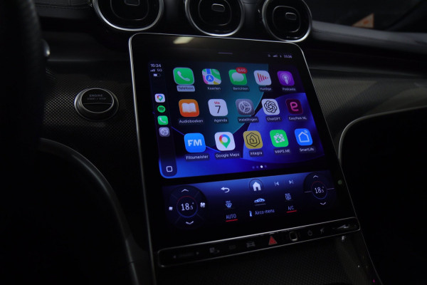 Mercedes-Benz C-Klasse 300 E AMG Line PANO/CARPLAY/SFEERV/CAMERA/BOMVOL
