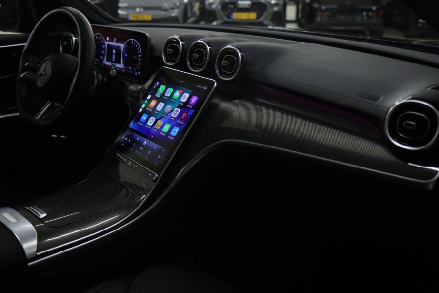 Mercedes-Benz C-Klasse 300 E AMG Line PANO/CARPLAY/SFEERV/CAMERA/BOMVOL