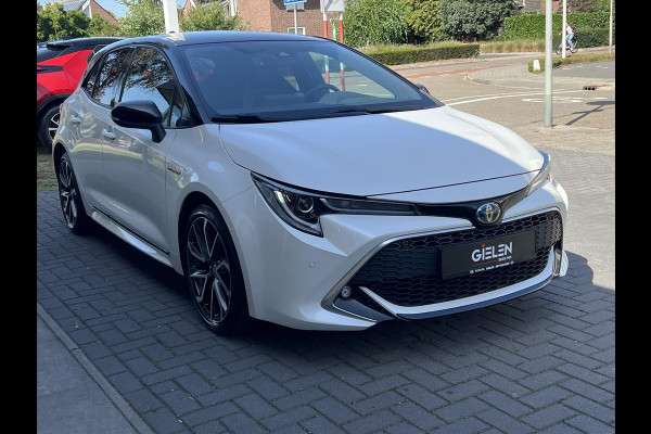 Toyota Corolla 1.8 Hybrid Executive | Parelmoer wit, 18 inch, Leer/Alcantara, Stoelverwarming, Parkeersensoren, Keyless, Apple CarPlay/Android