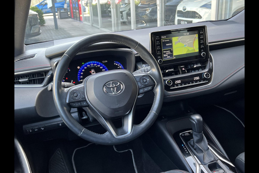 Toyota Corolla 1.8 Hybrid Executive | Parelmoer wit, 18 inch, Leer/Alcantara, Stoelverwarming, Parkeersensoren, Keyless, Apple CarPlay/Android