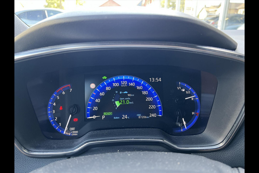 Toyota Corolla 1.8 Hybrid Executive | Parelmoer wit, 18 inch, Leer/Alcantara, Stoelverwarming, Parkeersensoren, Keyless, Apple CarPlay/Android