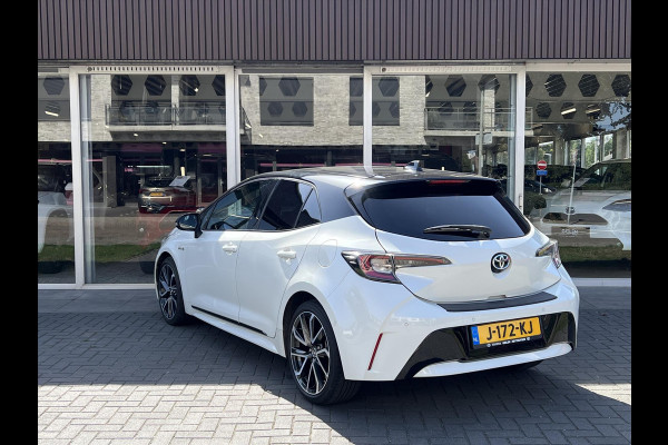 Toyota Corolla 1.8 Hybrid Executive | Parelmoer wit, 18 inch, Leer/Alcantara, Stoelverwarming, Parkeersensoren, Keyless, Apple CarPlay/Android