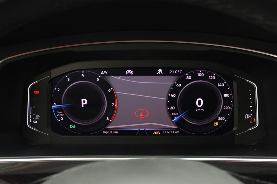 Volkswagen Tiguan Allspace 1.5 TSI Highline Business R 7p. Panoramadak, Keyless, ACC, Trekhaak, Apple Carplay, Camera, 20"