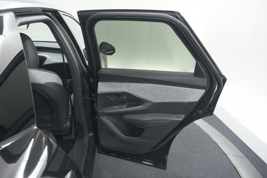 Peugeot 3008 1.2 Hybrid 136 GT | Adaptieve Cruise Control | Camera | Elektrische Kofferklep | Apple Carplay
