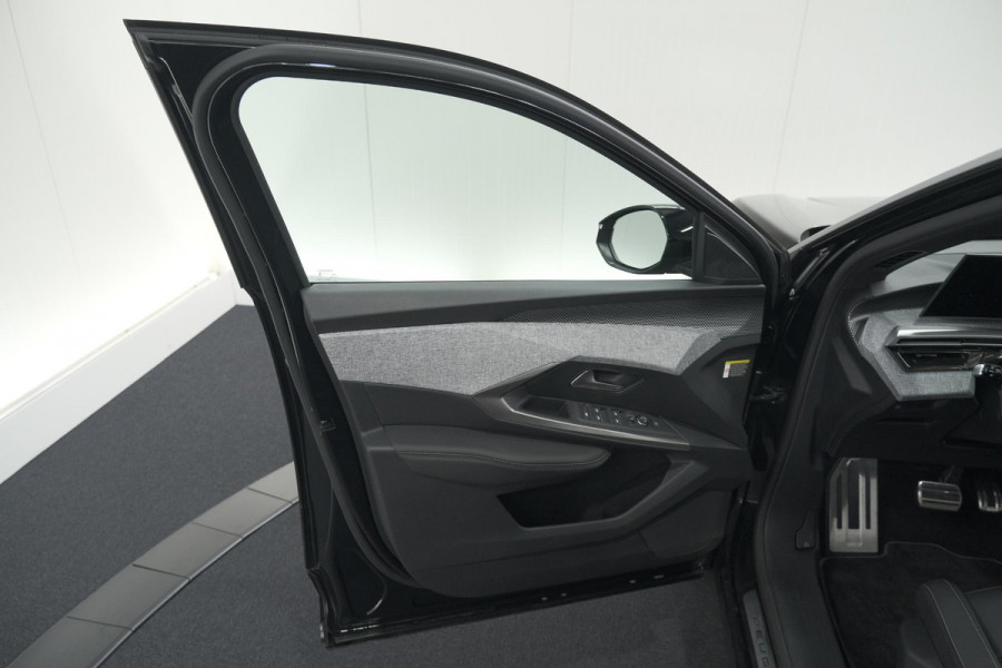 Peugeot 3008 1.2 Hybrid 136 GT | Adaptieve Cruise Control | Camera | Elektrische Kofferklep | Apple Carplay