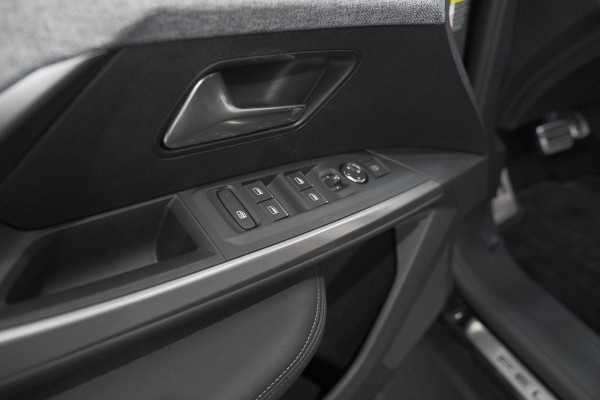 Peugeot 3008 1.2 Hybrid 136 GT | Adaptieve Cruise Control | Camera | Elektrische Kofferklep | Apple Carplay