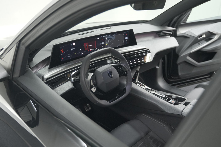 Peugeot 3008 1.2 Hybrid 136 GT | Adaptieve Cruise Control | Camera | Elektrische Kofferklep | Apple Carplay