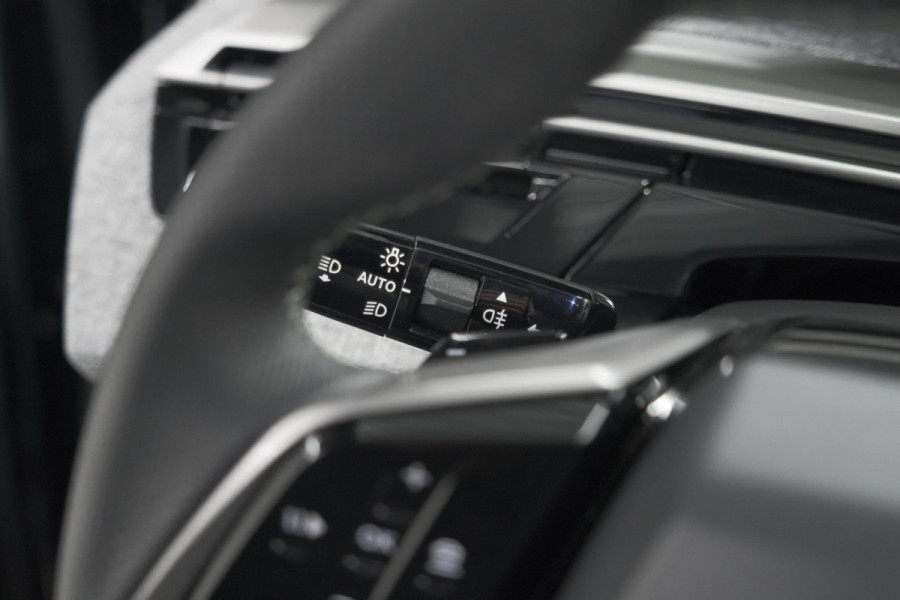 Peugeot 3008 1.2 Hybrid 136 GT | Adaptieve Cruise Control | Camera | Elektrische Kofferklep | Apple Carplay