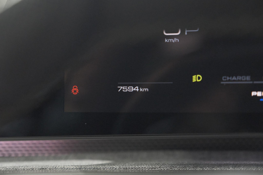 Peugeot 3008 1.2 Hybrid 136 GT | Adaptieve Cruise Control | Camera | Elektrische Kofferklep | Apple Carplay