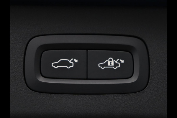 Lynk & Co 1 1.5 Plug In | Panorama | Infinty by Harman | Carplay | 360 Camera | Adaptive Cruise