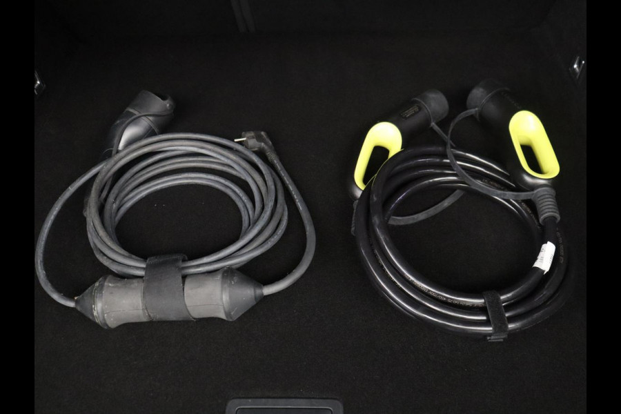 Lynk & Co 1 1.5 Plug In | Panorama | Infinty by Harman | Carplay | 360 Camera | Adaptive Cruise