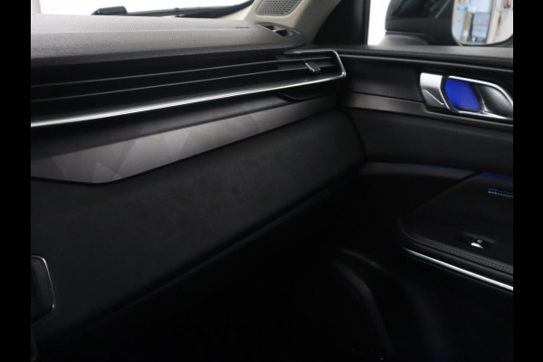 Lynk & Co 1 1.5 Plug In | Panorama | Infinty by Harman | Carplay | 360 Camera | Adaptive Cruise