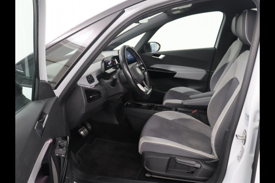 Volkswagen ID.3 First Plus 58 kWh | SOH 91,4% | Camera | LED | Stoelverwarming | LM-Velgen |