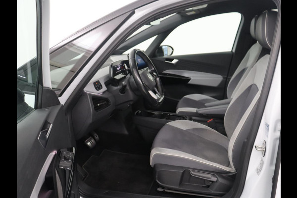 Volkswagen ID.3 First Plus 58 kWh | SOH 91,4% | Camera | LED | Stoelverwarming | LM-Velgen |