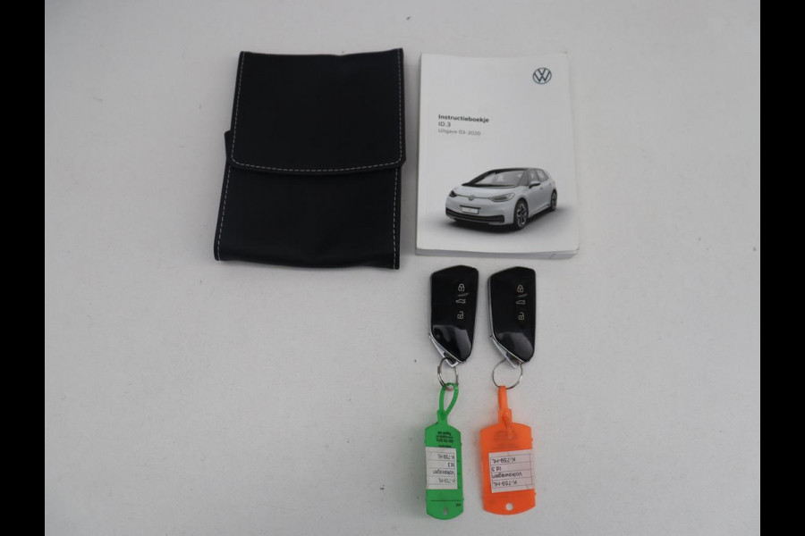 Volkswagen ID.3 First Plus 58 kWh | SOH 91,4% | Camera | LED | Stoelverwarming | LM-Velgen |